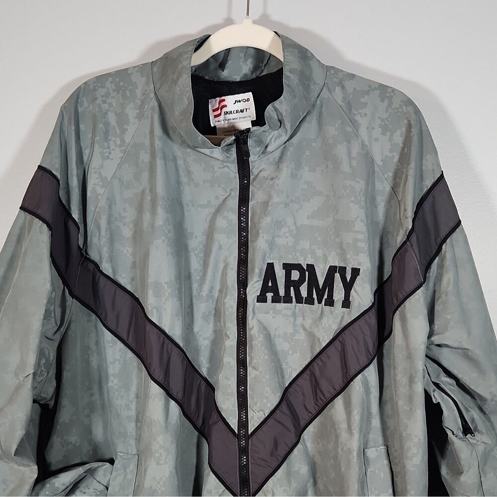 SKILCRAFT U.S. Army PFU Jacket Large Regular Digital Camo NSN 8415-01-575-4427